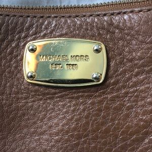 Hello. I’m selling this used Mini bag. Michael K.